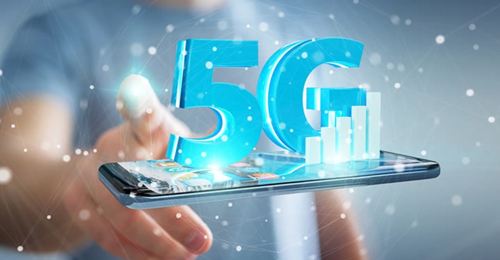 Should we rush to buy a 5G smartphone yet?