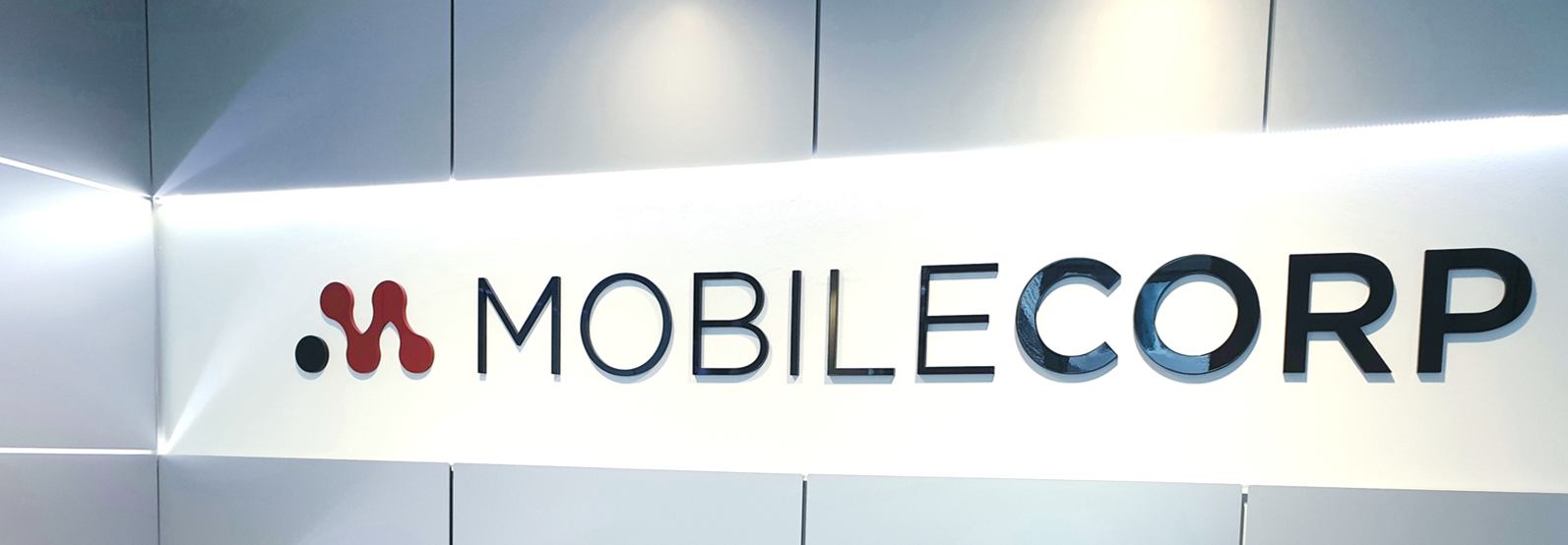 MobileCorp logo banner narrow